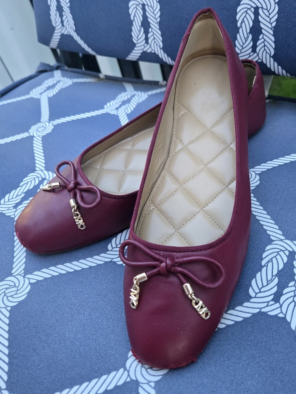 Michael Kors Nori Flex Flat Mulberry/Wine/Dark Red MK Ballet Flats Bow Charm 7.5
